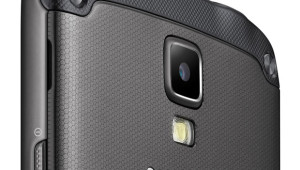 galaxy-s4-active-detail-camera1